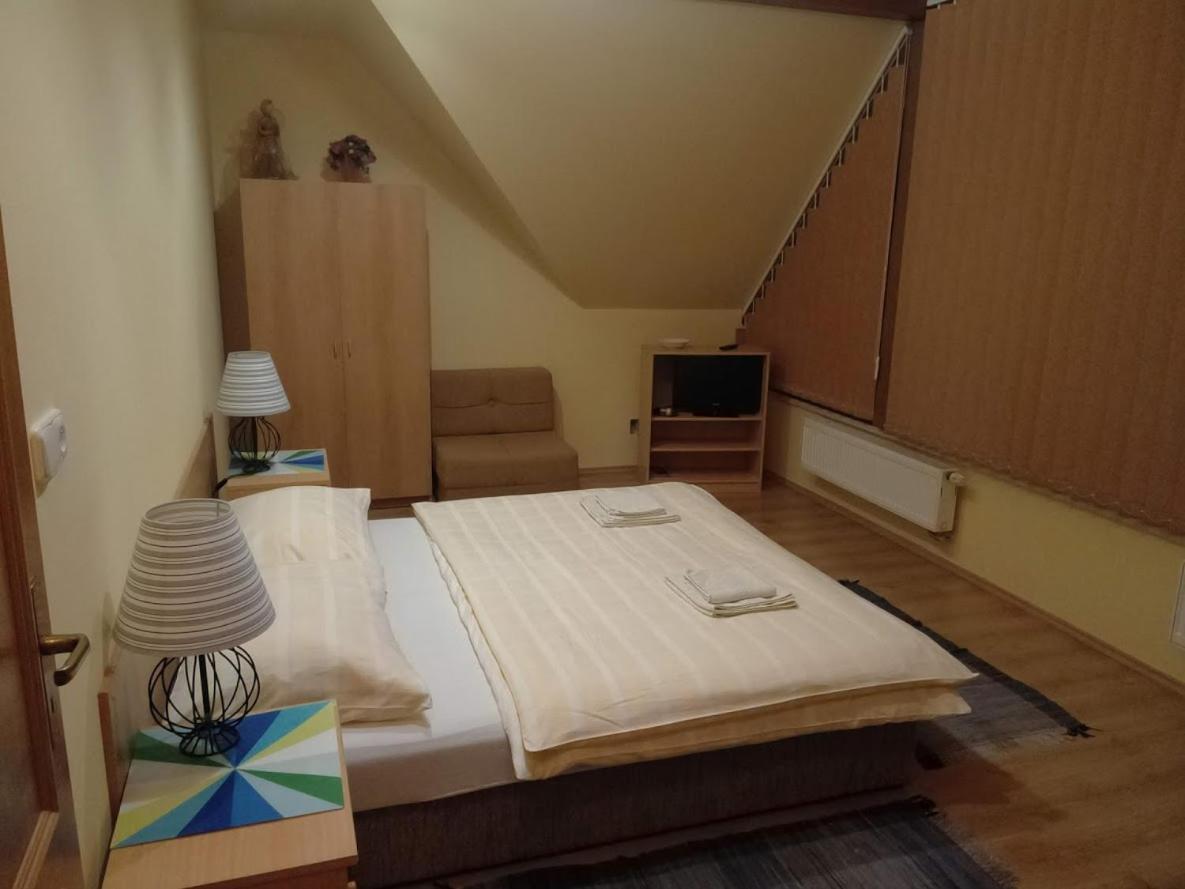Triluzkovy Pokoj Pension Kubu Шпіндлерув-Млин Екстер'єр фото